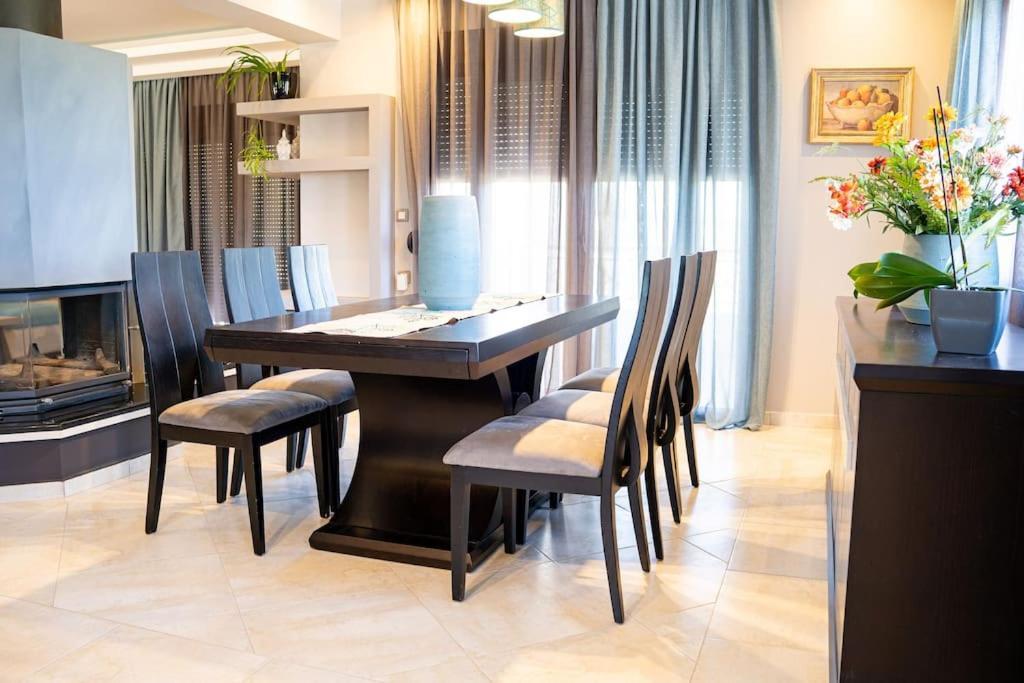 Luxury Apartments Platánion Exterior photo